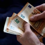 Лимит валютных операций без разрешения НБМ увеличится до 100 тысяч евро