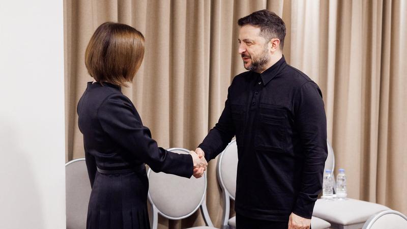 Маия Санду вручит орден Республики президенту Украины Владимиру Зеленскому в Киеве