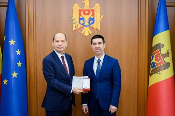 МИД Молдовы наградил посла Турции медалью «За дипломатические заслуги»