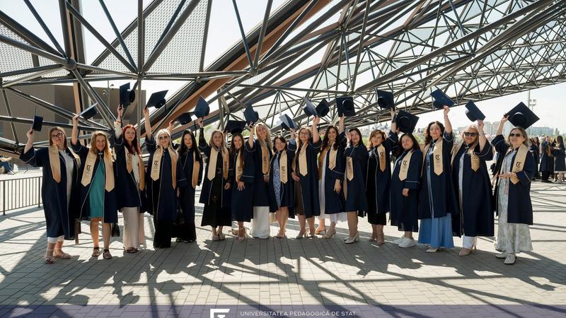 Молодые учителя в Молдове смогут получить от 160.000 до 375.000 леев
