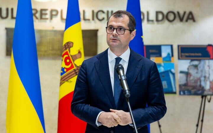 Назначение нового министра экономики вызывает критику со стороны оппозиции