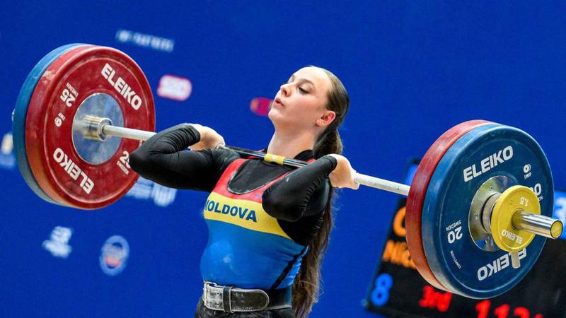 Никоleta Кожокару установила два рекорда Европы в тяжелой атлетике