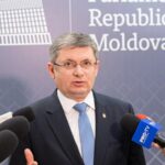 Рост зарплат учителей не состоится с сентября, заявляет Игорь Гросу