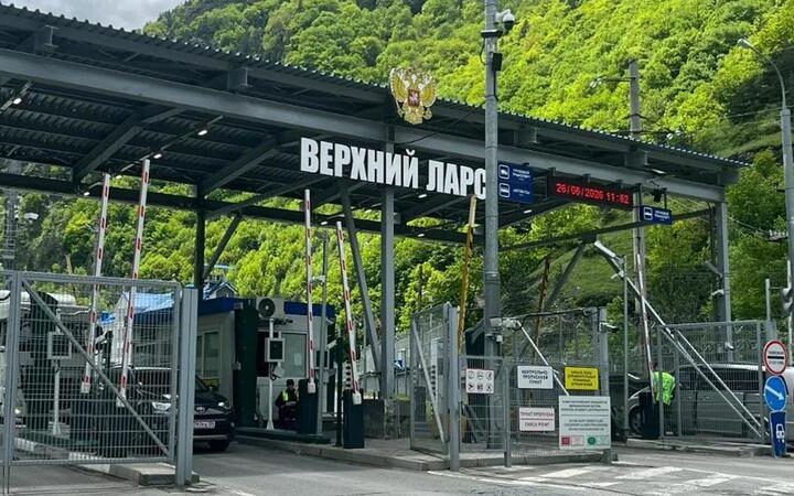 Русские образовали пробку на границе с Грузией из-за мобилизационных слухов