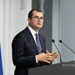 С 1 января 2027 года зарплаты сотрудников бюджетного сектора увеличатся на 10–20%