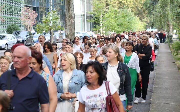 Синдикаты образования Молдовы реагируют на предложение правительства о повышении зарплат