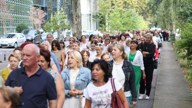 Синдикаты образования Молдовы реагируют на предложение правительства о повышении зарплат