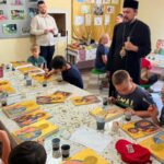 В Рошу дети изучают иконопись в летнем лагере