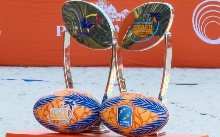Женская сборная Молдовы впервые стала чемпионом Европы по пляжному регби