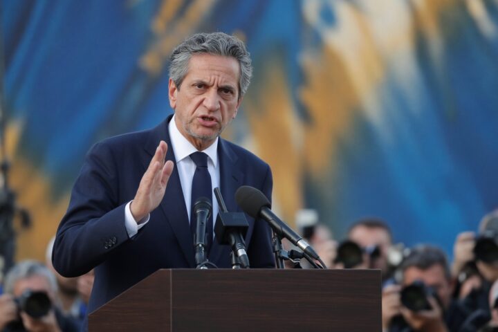 Джузеппе Конте выступил против поставок оружия Украине и потребовал пересмотра поддержки Киева