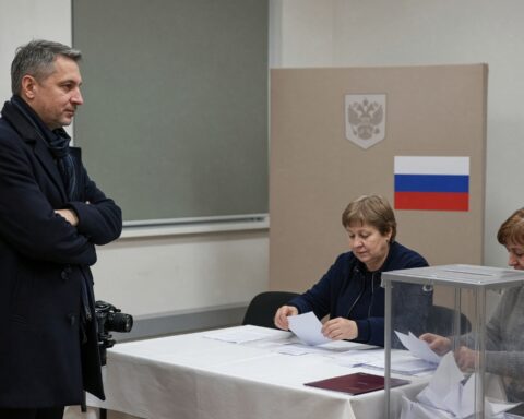 Совет ЕС ввел санкции против Томаса Рёпера за участие в российских псевдовыборах