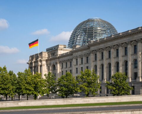 Ларс Клинкбайль призвал изучить возможность запрета партии AfD