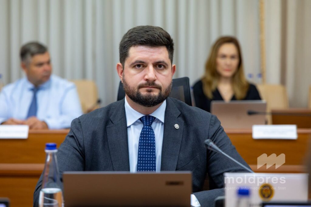 Дорин Жунгиету прокомментировал использование чрезвычайных запасов газа для снижения цен