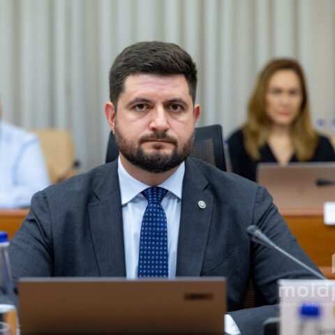 Дорин Жунгиету прокомментировал использование чрезвычайных запасов газа для снижения цен