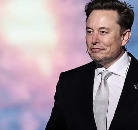 Илон Маск не против использования Starlink для атак Украины на России