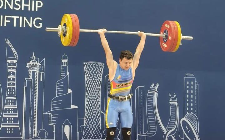 Ион Бадэнев — серебряный призёр чемпионата мира среди студентов по тяжёлой атлетике