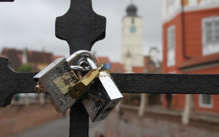Конфисковано имущество на сумму 9,6 миллиона леев у государственного служащего в Молдове