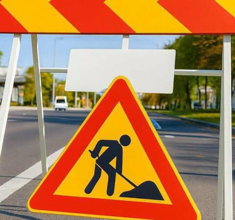 Остановка движения в районе железнодорожного вокзала Кишинева для съемок