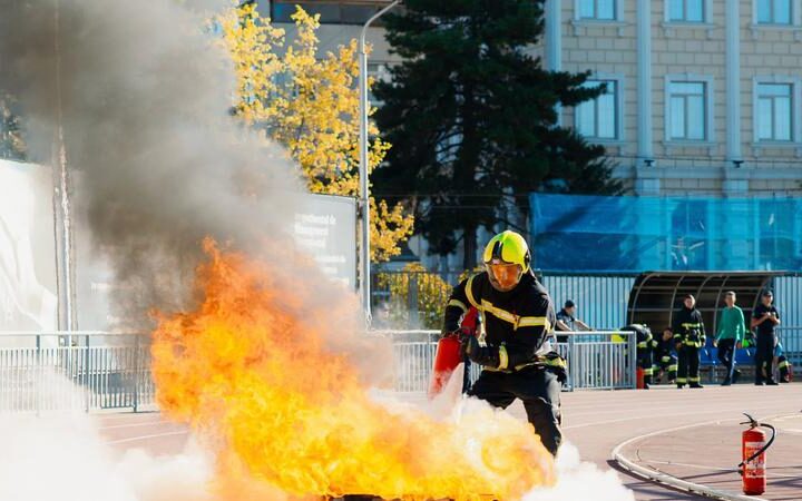 Пожарные Молдовы проводят национальный чемпионат в память о погибших коллегах