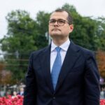 Премьер-министр Тофан предложил сократить численность сотрудников в государственных учреждениях