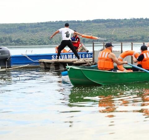 Спасатели и водолазы проверяют свои навыки на соревнованиях «Полиатлон Спасателей»