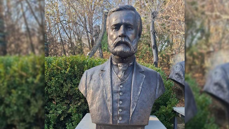 В Чишинау открыт памятник Эмануила Гаврилицы, защитнику румынского слова