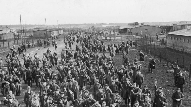 В Германии судят 105-летнего мужчину за роли в нацистском лагере