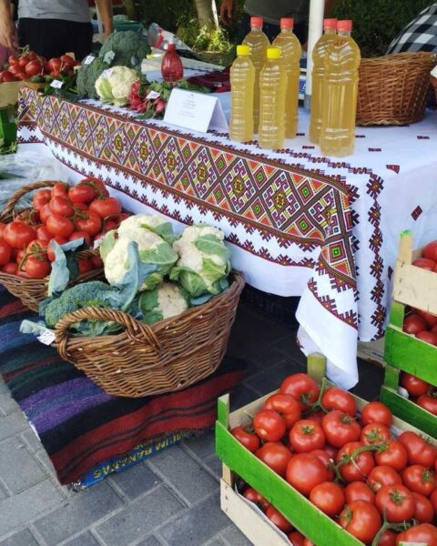 Ярмарки с отечественными продуктами прошли в секторах Кишинева в выходные дни