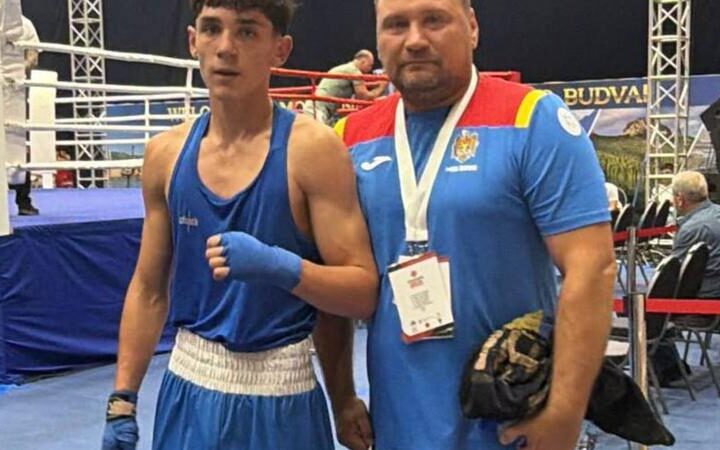 Александру-Ахилу Буханиуку присуждена серебряная медаль на чемпионате Европы по боксу