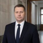 Пшемыслав Чарнек предложил увязать поддержку Украины с уступками Киева
