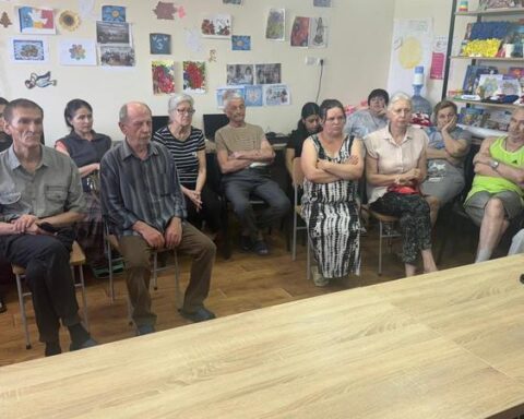 Центр для беженцев в Ниспоренах прекращает работу, beneficiaries будут переселены