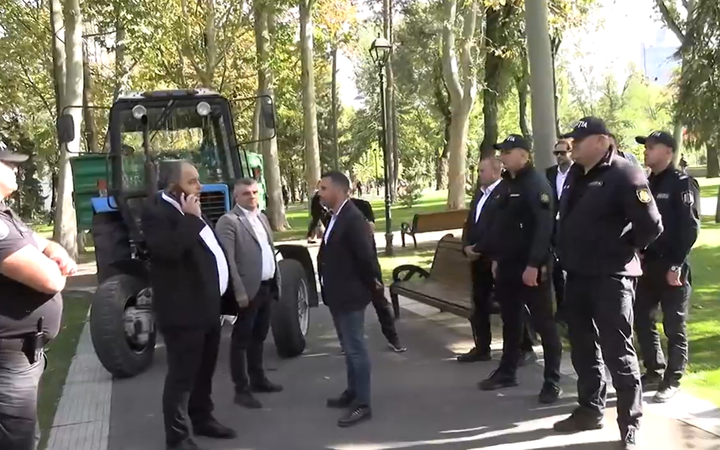 Конфликт между мэром Кишинева, депутатами и полицией в центре города