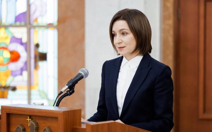 Маия Санду поздравила учителей с Днем учителя и отметила их вклад в успех детей