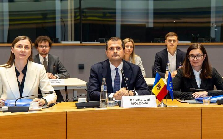 Молдова приглашена представить позиции для переговоров по кластерам 2 и 3 с ЕС