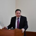 Судьи требуют улучшения зарплат, но закон запрещает их забастовку