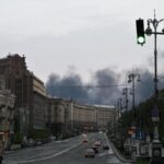 В Киеве зафиксированы мощные взрывы, город под угрозой ракетного удара