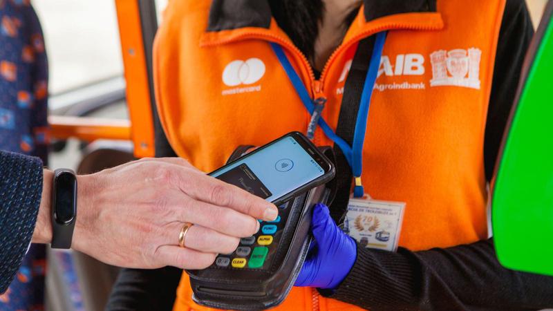 В Кишинёве планируется внедрение электронного безналичного расчёта в общественном транспорте
