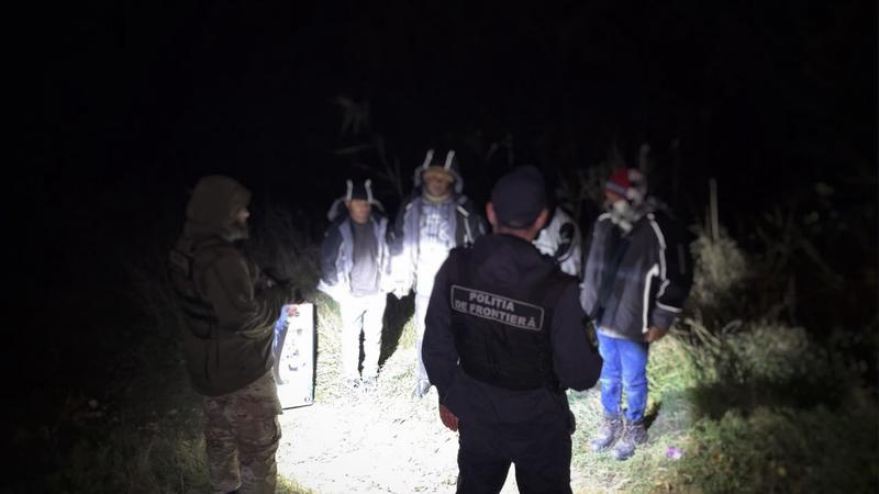 В Молдове задержаны пять граждан Бангладеш при попытке нелегально перейти границу 3 В Молдове задержаны пять граждан Бангладеш при попытке нелегально перейти границу